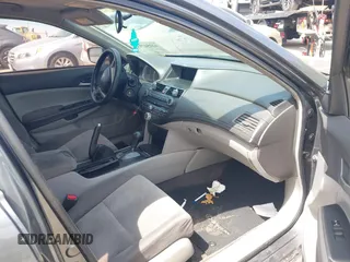 2008 Honda Accord LX z VIN 1HGCP26388A040338, wystawiony jako IAAI lot #42254793 z przebiegiem 167 025 mil mil oraz . Historia ofert i sprzedaży dostępna na DreamBid. Obrazek 5.