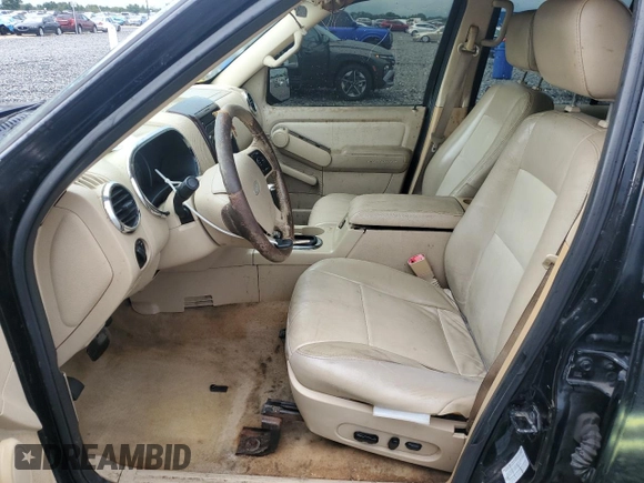 2006 Ford Explorer Limited z VIN 1FMEU65876UA48376, wystawiony jako Copart lot #63433505 z przebiegiem 229 600 mil mil oraz Szkoda całkowita • Salvage title. Historia ofert i sprzedaży dostępna na DreamBid. Obrazek 7.