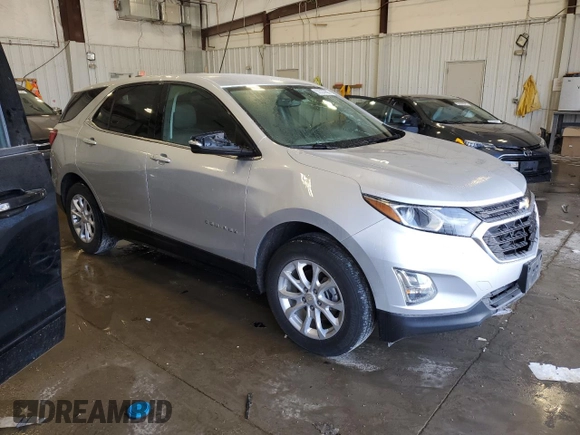 2018 Chevrolet Equinox LT z VIN 3GNAXJEV3JL104472, wystawiony jako Copart lot #55535805 z przebiegiem 119 748 mil mil oraz Czysty tytuł • Clean title. Historia ofert i sprzedaży dostępna na DreamBid. Obrazek 4.
