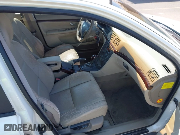 2003 Volvo S80 with VIN YV1TS91Z531313059, listed as a IAAI auction lot 41581225 with 127,946 mi miles. Bid and sale history available at carsss.com. Image 5.