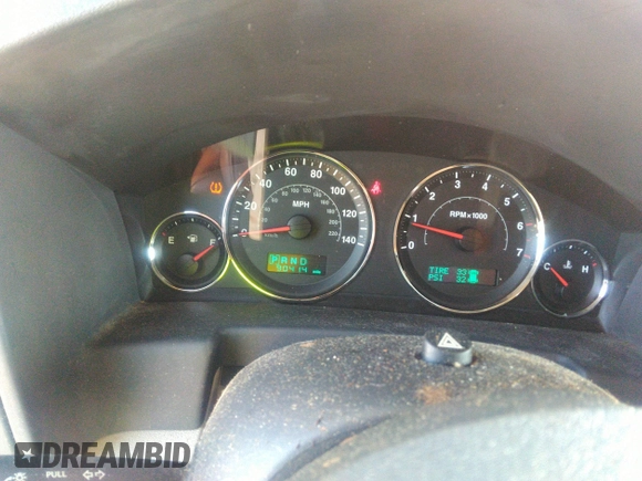 2006 Jeep Commander Limited z VIN 1J8HG58206C245740, wystawiony jako IAAI lot #42565145 z przebiegiem 90 414 mil mil oraz . Historia ofert i sprzedaży dostępna na DreamBid. Obrazek 7.
