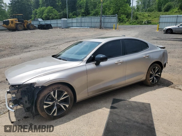 2024 Volvo S60 Core Dark Theme with VIN 7JRL12FK7RG322199, listed as a Copart auction lot 58101205 with 3,142 mi miles and Salvage title. Bid and sale history available at DreamBid. Image 1.