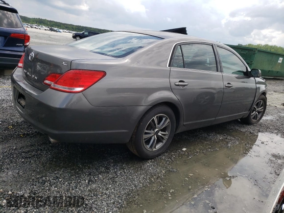 2006 Toyota Avalon XL z VIN 4T1BK36BX6U114484, wystawiony jako Copart lot #55206275 z przebiegiem 179 704 mil mil oraz Szkoda całkowita • Salvage title. Historia ofert i sprzedaży dostępna na DreamBid. Obrazek 3.