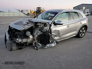 2024 Audi Q5 Premium Plus z VIN WA1BBAFY7R2021171, wystawiony jako Copart lot #88626935 z przebiegiem Nie podano mil oraz Szkoda całkowita • Salvage title. Historia ofert i sprzedaży dostępna na DreamBid. Obrazek 1.