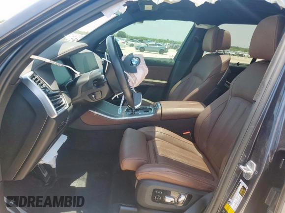 2021 BMW X5 xDrive40i z VIN 5UXCR6C01M9E82286, wystawiony jako Copart lot #60260035 z przebiegiem Nie podano mil oraz Szkoda całkowita • Salvage title. Historia ofert i sprzedaży dostępna na DreamBid. Obrazek 7.