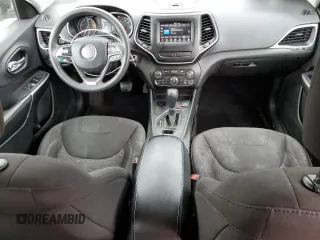 2019 Jeep Cherokee Latitude z VIN 1C4PJLCBXKD149943, wystawiony jako Copart lot #54366825 z przebiegiem 137 269 mil mil oraz Szkoda całkowita • Salvage title. Historia ofert i sprzedaży dostępna na DreamBid. Obrazek 8.