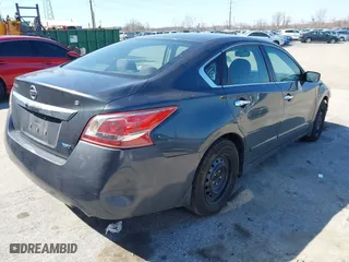 2013 Nissan Altima 2.5 SL with VIN 1N4AL3APXDC900391, listed as a IAAI auction lot 41748658 with 236,857 mi miles. Bid and sale history available at carsss.com. Image 4.