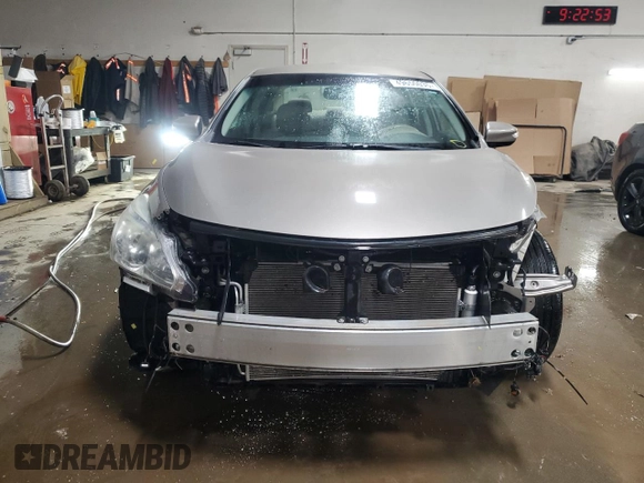 2015 Nissan Altima 2.5 S with VIN 1N4AL3AP7FN405850, listed as a Copart auction lot 49650035 with 69,752 mi miles and Salvage Title. Bid and sale history available at carsss.com. Image 5.