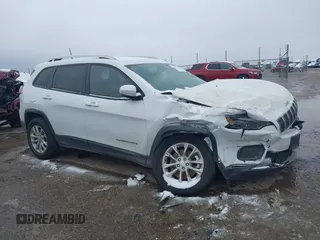 2021 Jeep Cherokee Latitude z VIN 1C4PJMCB8MD125181, wystawiony jako IAAI lot #41273576 z przebiegiem 47 550 mil mil oraz . Historia ofert i sprzedaży dostępna na DreamBid. Obrazek 13.