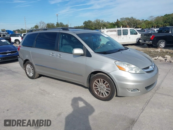 2008 Toyota Sienna XLE with VIN 5TDZK22C18S161339, listed as a IAAI auction lot 41449450 with 202,512 mi miles. Bid and sale history available at carsss.com. Image 1.
