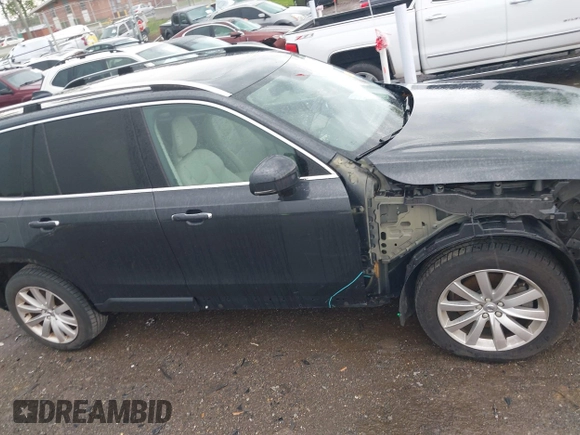 2016 Volvo XC90 T6 Momentum with VIN YV4A22PK7G1074115, listed as a IAAI auction lot 42083321 with 150,135 mi miles. Bid and sale history available at carsss.com. Image 14.