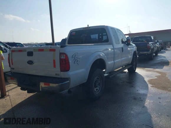 2011 Ford F-250 XL with VIN 1FT7X2B60BEB58870, listed as a IAAI auction lot 41519031 with 208,342 mi miles and . Bid and sale history available at DreamBid. Image 4.
