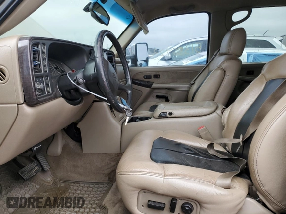 2002 Chevrolet Silverado 1500HD LT z VIN 1GCGK13U12F107247, wystawiony jako Copart lot #51386725 z przebiegiem 201 242 mil mil oraz Szkoda całkowita • Salvage title. Historia ofert i sprzedaży dostępna na DreamBid. Obrazek 7.
