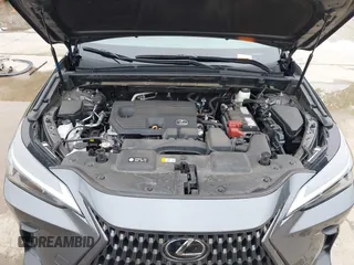 2024 Lexus NX 250 Premium z VIN 2T2GDCAZ7RC015465, wystawiony jako IAAI lot #42171196 z przebiegiem 14 322 mil mil oraz . Historia ofert i sprzedaży dostępna na DreamBid. Obrazek 10.