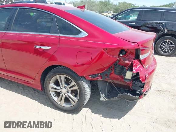 2018 Hyundai Sonata Sport with VIN 5NPE34AF3JH664160, listed as a IAAI auction lot 42072342 with 98,478 mi miles and . Bid and sale history available at carsss.com. Image 6.