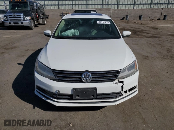 2015 Volkswagen Jetta Sedan 1.8T SE w/Connectivity with VIN 3VWD07AJ0FM305731, listed as a Copart auction lot 46712215 with 176,548 mi miles and Salvage Title. Bid and sale history available at carsss.com. Image 5.
