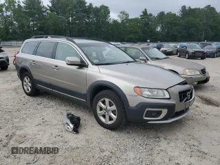 2011 Volvo XC70 3.2L z VIN YV4940BZ4B1105139, wystawiony jako Copart lot #60402415 z przebiegiem 182 404 mil mil oraz Czysty tytuł • Clean title. Historia ofert i sprzedaży dostępna na DreamBid. Obrazek 4.