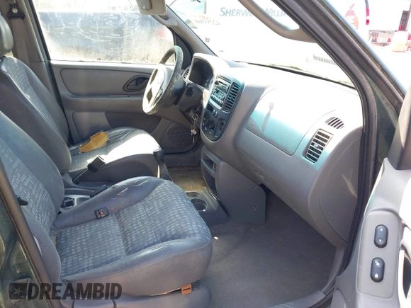 2002 Ford Escape XLS Value with VIN 1FMYU01BX2KC17629, listed as a IAAI auction lot 42253360 with 149,302 mi miles and . Bid and sale history available at DreamBid. Image 5.