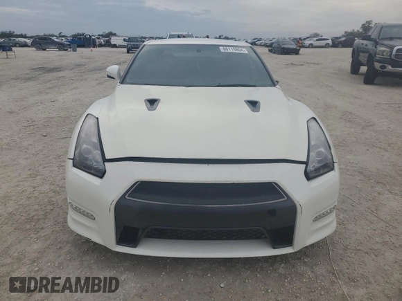 2015 Nissan GT-R Premium z VIN JN1AR5EF5FM281737, wystawiony jako Copart lot #80119804 z przebiegiem 50 726 mil mil oraz Szkoda całkowita • Salvage title. Historia ofert i sprzedaży dostępna na DreamBid. Obrazek 5.