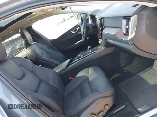 2023 Volvo XC60 Plus Dark Theme with VIN YV4L12RW8P1290213, listed as a IAAI auction lot 41975816 with 7,922 mi miles. Bid and sale history available at carsss.com. Image 5.