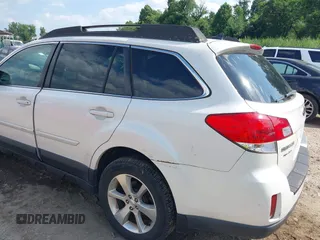 2014 Subaru Outback Limited with VIN 4S4BRBLC2E3309969, listed as a IAAI auction lot 42782324 with 187,771 mi miles and . Bid and sale history available at DreamBid. Image 6.