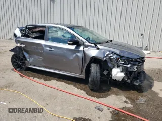 2018 Nissan Sentra SV z VIN 3N1AB7AP9JY281986, wystawiony jako Copart lot #56229955 z przebiegiem 126 585 mil mil oraz Nie do naprawy • Non repairable. Historia ofert i sprzedaży dostępna na DreamBid. Obrazek 4.