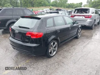 2012 Audi A3 Premium Plus z VIN WAUPEAFM6CA074194, wystawiony jako IAAI lot #42302773 z przebiegiem 176 831 mil mil oraz . Historia ofert i sprzedaży dostępna na DreamBid. Obrazek 4.