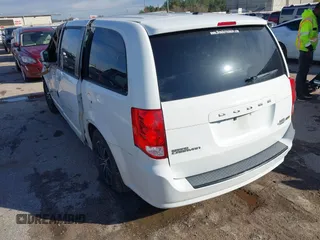 2018 Dodge Grand Caravan SE Plus with VIN 2C4RDGBG2JR206538, listed as a IAAI auction lot 41337205 with 219,287 mi miles and . Bid and sale history available at DreamBid. Image 3.