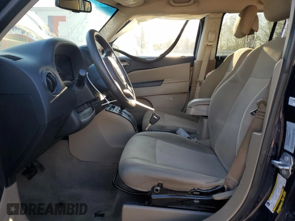 2016 Jeep Patriot Sport с VIN 1C4NJPBA1GD526738, выставлен на аукционе Copart как лот 55954245 с пробегом 94 478 миль миль и Списание • Salvage title. История ставок и продаж доступна на DreamBid. Изображение 7.