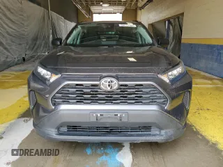 2021 Toyota RAV4 LE with VIN 2T3F1RFV1MC198301, listed as a Copart auction lot 62084275 with 47,285 mi miles and Salvage title. Bid and sale history available at DreamBid. Image 5.