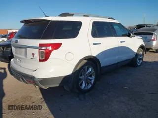 2015 Ford Explorer XLT with VIN 1FM5K7D89FGB18410, listed as a IAAI auction lot 41840998 with 132,968 mi miles and . Bid and sale history available at carsss.com. Image 4.