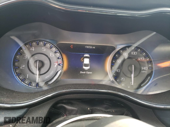 2015 Chrysler 200 S with VIN 1C3CCCBG4FN551466, listed as a Copart auction lot 44675765 with 178,723 mi miles and Salvage Title. Bid and sale history available at DreamBid. Image 9.