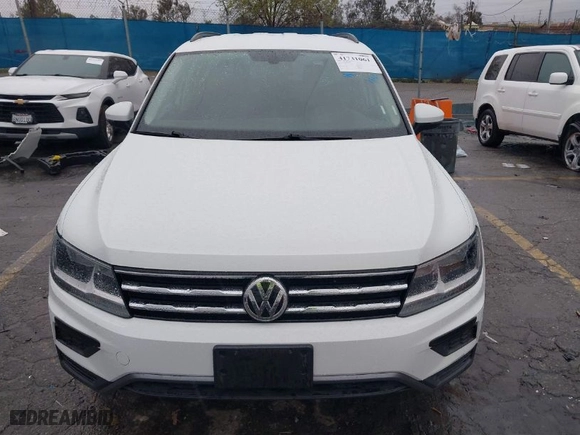 2018 Volkswagen Tiguan SEL with VIN 3VV2B7AX4JM140172, listed as a IAAI auction lot 41731061 with 103,459 mi miles. Bid and sale history available at carsss.com. Image 12.