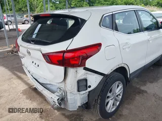 2017 Nissan Rogue SV with VIN JN1BJ1CP6HW020012, listed as a IAAI auction lot 42341308 with 87,600 mi miles and . Bid and sale history available at DreamBid. Image 18.