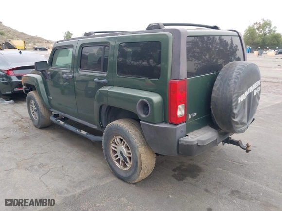2006 Hummer H3 with VIN 5GTDN136868108992, listed as a IAAI auction lot 42053849 with 110,139 mi miles. Bid and sale history available at carsss.com. Image 3.
