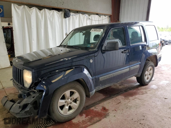 2012 Jeep Liberty Sport z VIN 1C4PJMAK9CW129035, wystawiony jako Copart lot #57905335 z przebiegiem 137 701 mil mil oraz Szkoda całkowita • Salvage title. Historia ofert i sprzedaży dostępna na DreamBid. Obrazek 1.