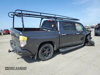2017 Toyota Tundra Platinum z VIN 5TFAY5F15HX636975, wystawiony jako Copart lot #53922615 z przebiegiem Nie podano mil oraz Szkoda całkowita • Salvage title. Historia ofert i sprzedaży dostępna na DreamBid. Obrazek 3.