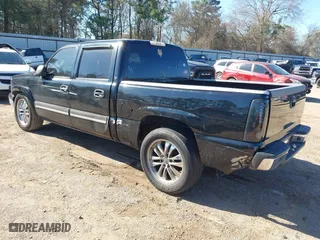 2006 Chevrolet Silverado 1500 LT1 with VIN 2GCEC13T461248659, listed as a IAAI auction lot 41700376 with 179,393 mi miles. Bid and sale history available at carsss.com. Image 3.