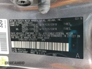 2018 Toyota Sienna XLE z VIN 5TDDZ3DC7JS193517, wystawiony jako Copart lot #53565945 z przebiegiem 111 498 mil mil oraz Szkoda całkowita • Salvage title. Historia ofert i sprzedaży dostępna na DreamBid. Obrazek 14.