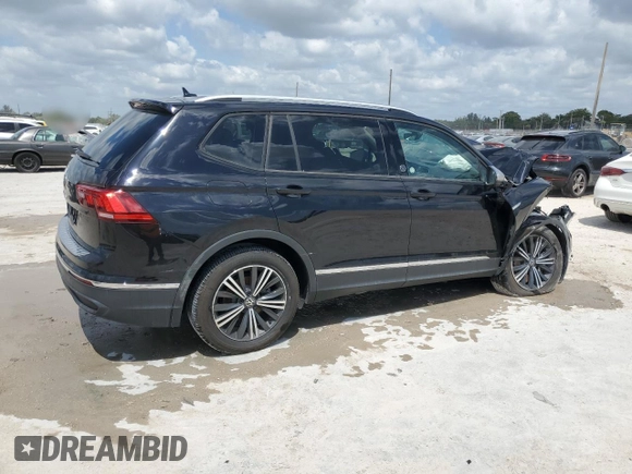 2024 Volkswagen Tiguan Wolfsburg Edition z VIN 3VV6B7AX1RM213365, wystawiony jako Copart lot #53645825 z przebiegiem 4 189 mil mil oraz Nie do naprawy • Non repairable. Historia ofert i sprzedaży dostępna na DreamBid. Obrazek 3.