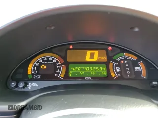 2006 Honda Insight z VIN JHMZE14756S000805, wystawiony jako Copart lot #50234535 z przebiegiem 32 534 mil mil oraz Czysty tytuł • Clean title. Historia ofert i sprzedaży dostępna na DreamBid. Obrazek 9.
