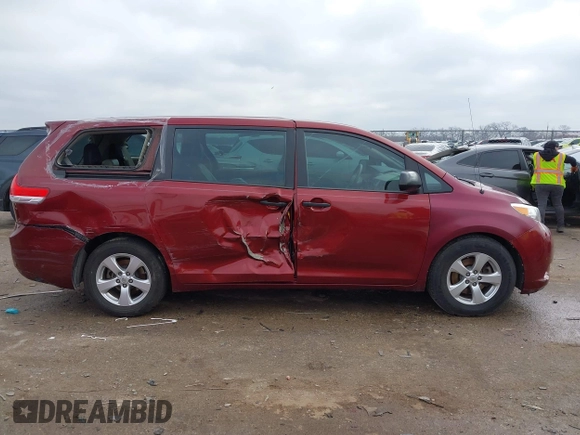2013 Toyota Sienna L with VIN 5TDZK3DC4DS346384, listed as a IAAI auction lot 41517719 with 91,505 mi miles. Bid and sale history available at carsss.com. Image 13.