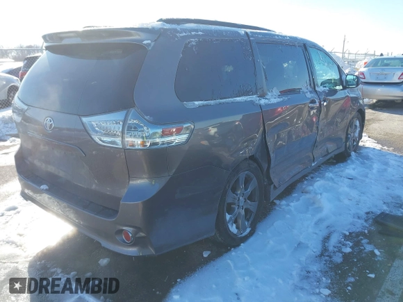 2017 Toyota Sienna SE with VIN 5TDXZ3DC0HS820274, listed as a IAAI auction lot 41272478 with 153,298 mi miles and . Bid and sale history available at DreamBid. Image 4.