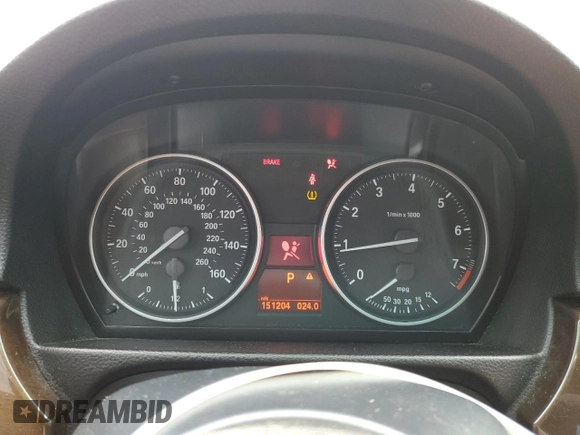 2011 BMW 3 Series 328i xDrive with VIN WBAUU3C52BA542628, listed as a Copart auction lot 50524175 with 151,204 mi miles and Salvage Title. Bid and sale history available at DreamBid. Image 9.