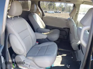 2017 Toyota Sienna XLE with VIN 5TDDZ3DC8HS166143, listed as a IAAI auction lot 41739916 with 132,948 mi miles and . Bid and sale history available at DreamBid. Image 8.