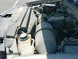 2001 Ford F-150 XL z VIN 1FTZX172X1KB87026, wystawiony jako IAAI lot #42830752 z przebiegiem 193 334 mil mil oraz . Historia ofert i sprzedaży dostępna na DreamBid. Obrazek 16.