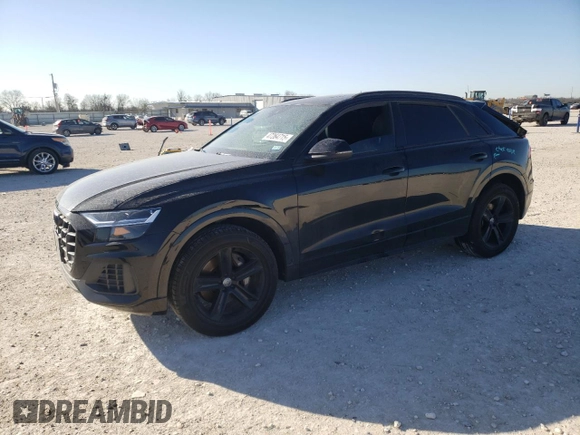 2019 Audi Q8 Premium z VIN WA1AVAF17KD018660, wystawiony jako Copart lot #47264715 z przebiegiem Nie podano mil oraz Szkoda całkowita • Salvage title. Historia ofert i sprzedaży dostępna na DreamBid. Obrazek 1.