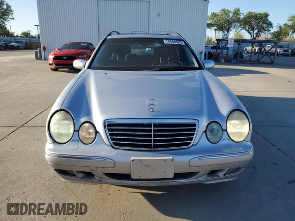 2001 Mercedes-Benz E-Class AWD with VIN WDBJH82J81X061329, listed as a Copart auction lot 50560685 with 0 mi miles and Non Repairable. Bid and sale history available at carsss.com. Image 5.