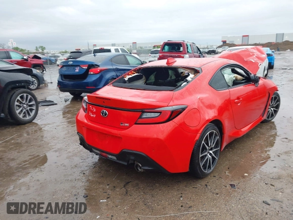 2022 Toyota 86 z VIN JF1ZNBC11N8755312, wystawiony jako IAAI lot #41945804 z przebiegiem 24 794 mil mil oraz . Historia ofert i sprzedaży dostępna na DreamBid. Obrazek 4.