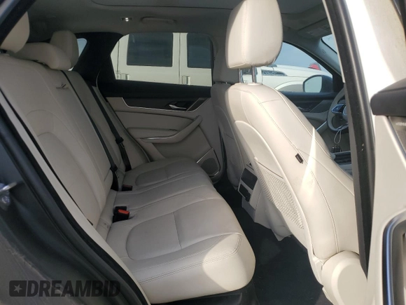 2022 Jaguar F-Pace with VIN SADCK2EX2NA692924, listed as a Copart auction lot 44647665 with 31,250 mi miles and Salvage title. Bid and sale history available at DreamBid. Image 10.